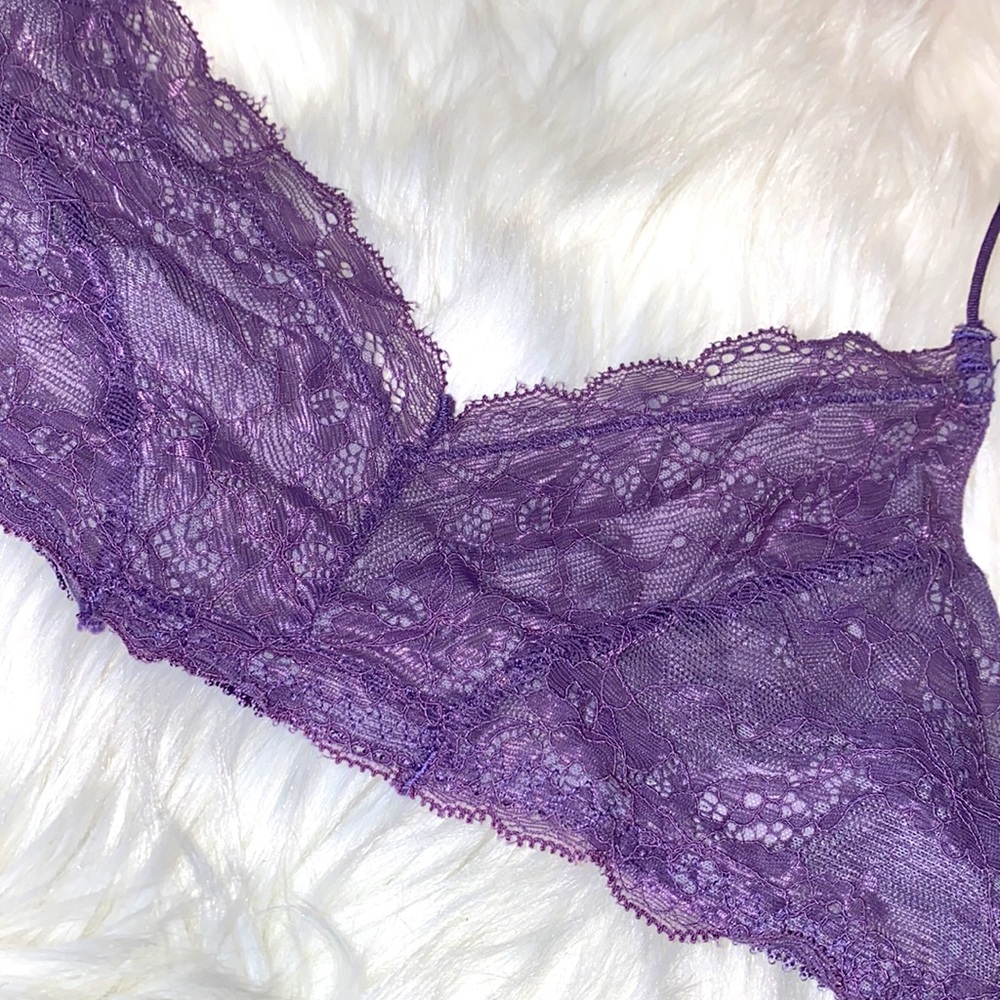 Bralette - Picture 2 of 3